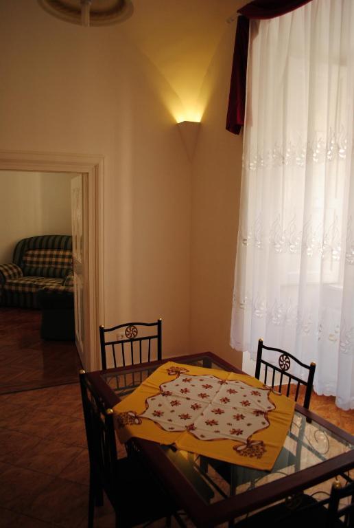 Dobo Teri Apartman Eger Rom bilde