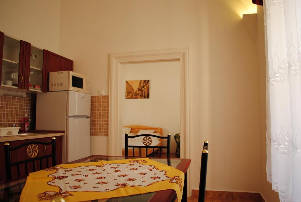 Dobo Teri Apartman Eger Rom bilde